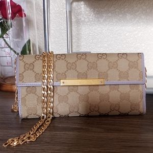 GUCCI wallet with lavender inside